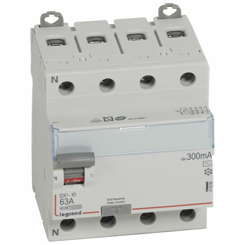 Interrupteur différentiel DX³ ID arrivée haute et départ bas à vis 4P 400V type AC 4 modules 300mA 63A LEGRAND 411666