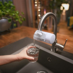 BRITA Systeme de filtration sur robinet - BRITA - ON TAP V - 600 L d'eau filtrée / 4 mois - 3 modes d'utilisations - 5 adaptateu