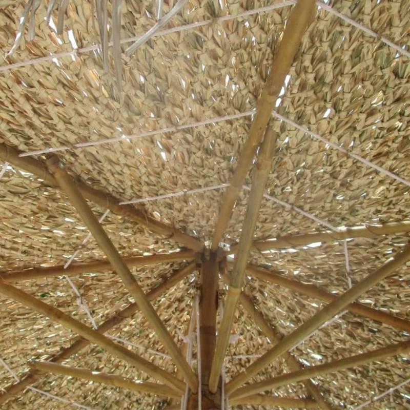 Parasol en bambou avec toit en feuille de bananier 270 cm