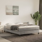 Cadre de lit sans matelas gris clair 140x190 cm velours